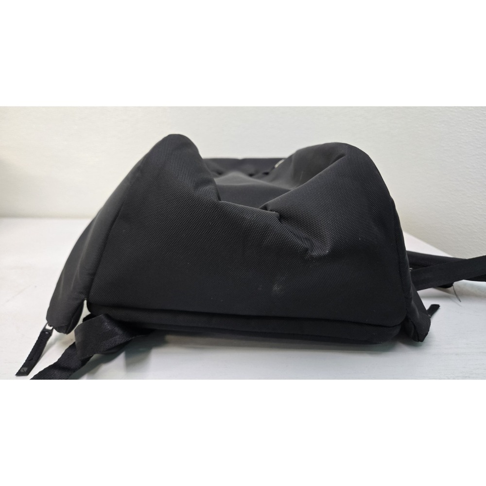 Incase Icon Slim Backpack Nice Black - Picture 8 of 10